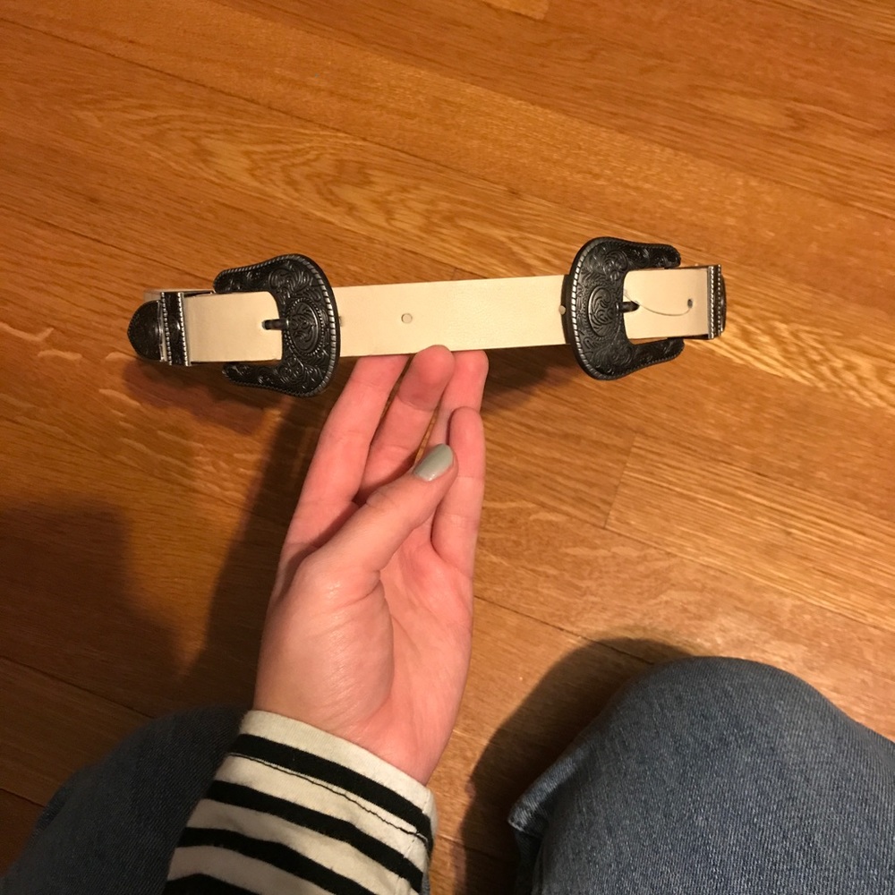 Western style cream fashion belt.